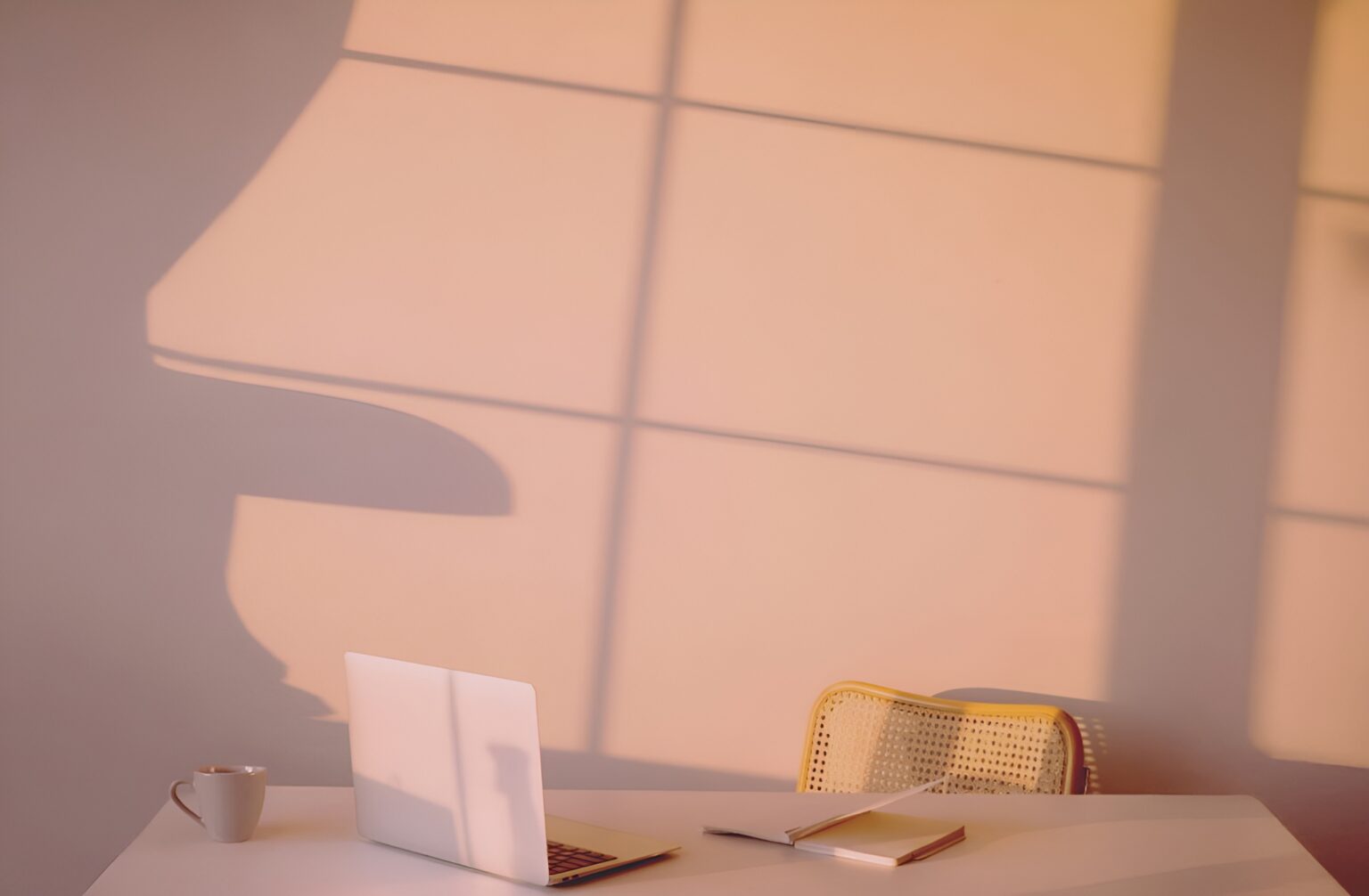 مقالة المستشار مؤتمن